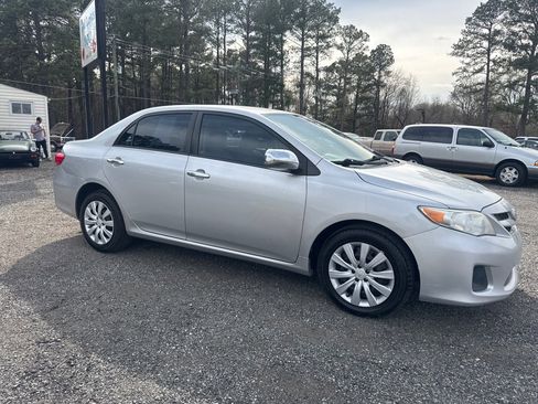 Used 2012 Toyota Corolla LE image 15