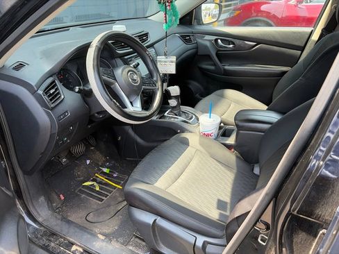 Used 2018 Nissan Rogue S FWD image 6