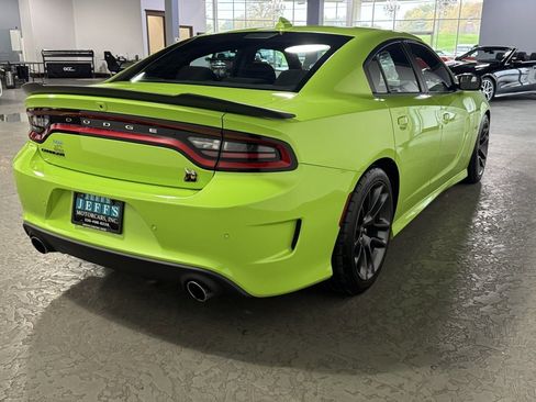 Used 2023 Dodge Charger Scat Pack image 4