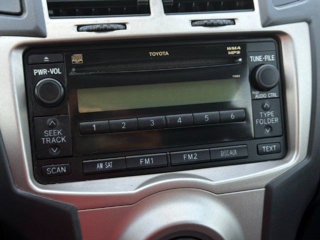 Used 2011 Toyota Yaris 2-Door Hatchback w/ Convenience Pkg FWD image 16