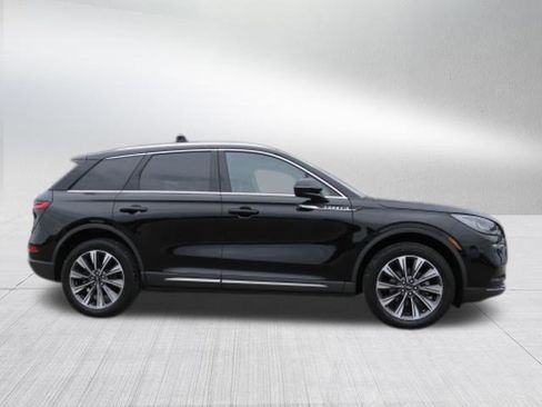 Used 2022 Lincoln Corsair Reserve w/ Elements Package image 2