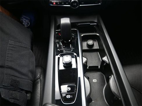 Certified 2024 Volvo S60 B5 Core image 13