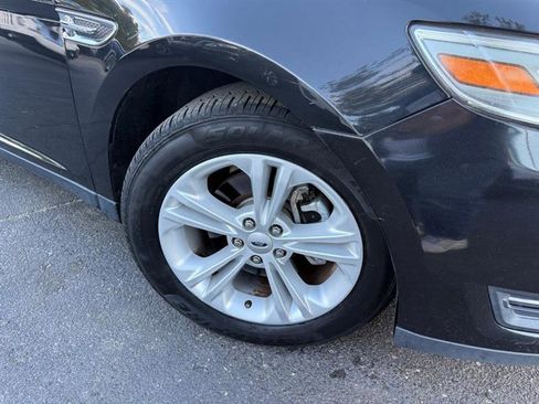 Used 2013 Ford Taurus SEL image 31