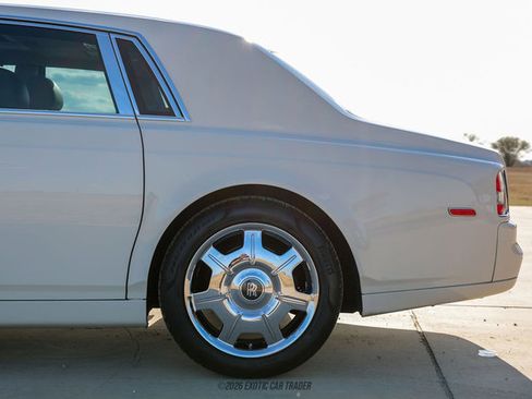 Used 2012 Rolls-Royce Phantom Sedan image 5