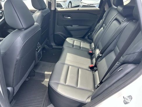 Used 2023 Nissan Rogue SV w/ SV Premium Package AWD/4WD image 20