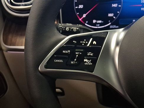 Certified 2025 Mercedes-Benz GLC 350e 4MATIC image 22