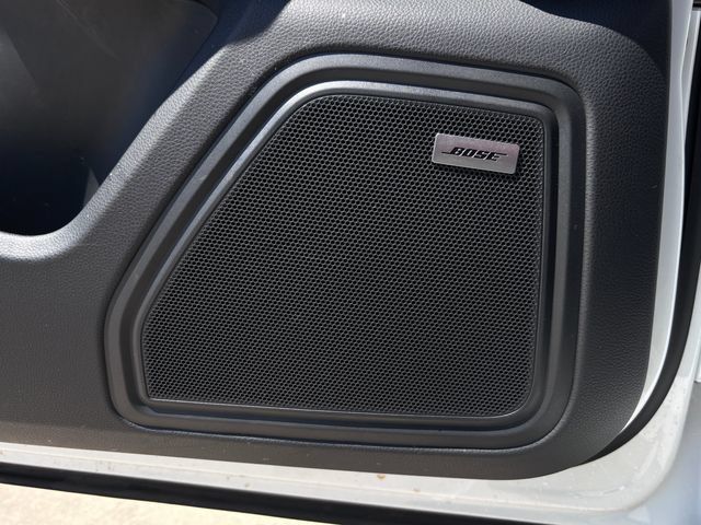 Certified 2024 Porsche Macan AWD/4WD image 23