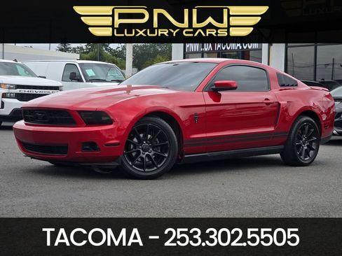 Used 2010 Ford Mustang Coupe RWD image 1