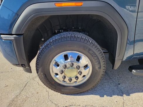 New 2026 GMC Sierra 3500 Denali w/ Denali Reserve Package image 7