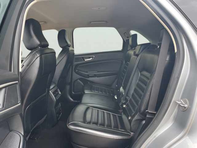 Used 2022 Ford Edge SEL w/ Convenience Package AWD/4WD image 32