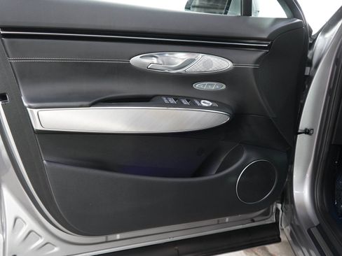 Used 2023 Genesis Electrified GV70 AWD/4WD image 19