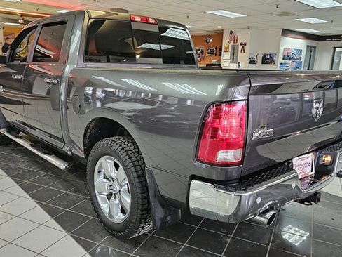 Used 2018 RAM 1500 Big Horn image 2