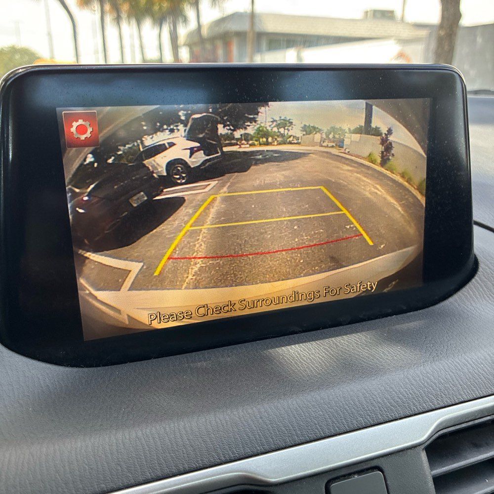 Used 2017 MAZDA MAZDA3 Sport FWD image 3