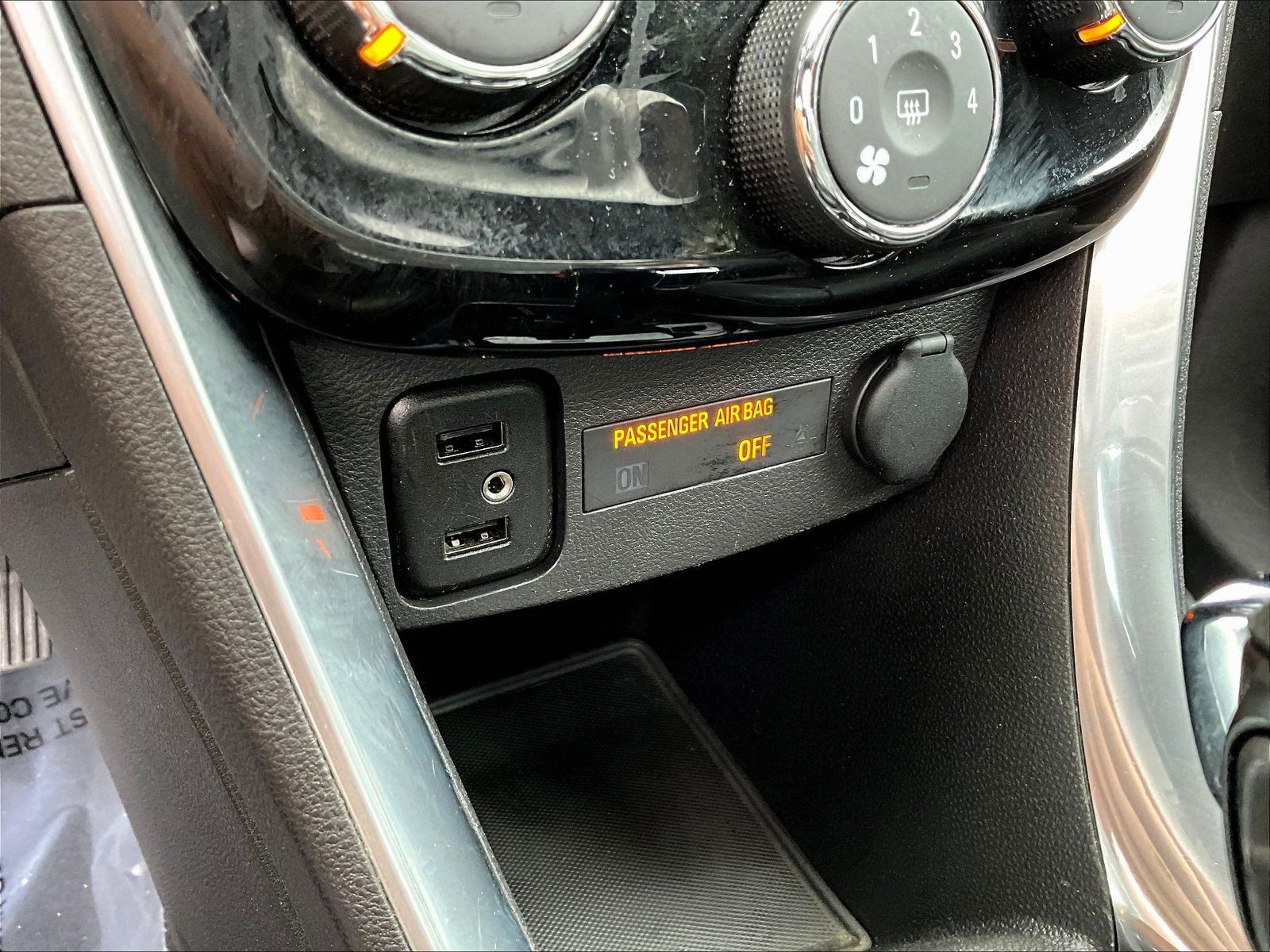 Used 2018 Chevrolet Trax Premier AWD/4WD image 16