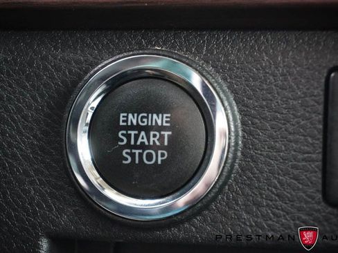 Used 2020 Toyota Tundra Limited image 32