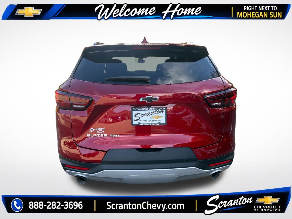 New 2026 Chevrolet Blazer LT w/ LPO, Black Sport Package AWD/4WD image 4