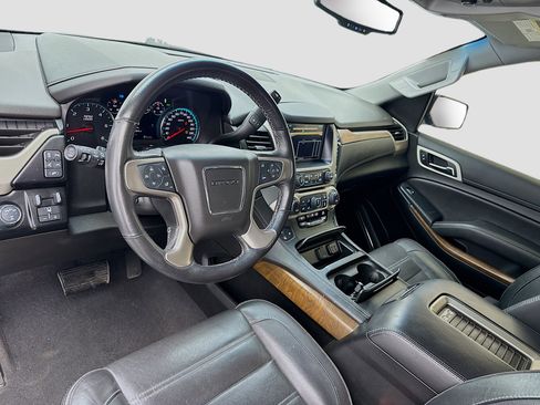 Used 2020 GMC Yukon XL Denali w/ Denali Ultimate Package AWD/4WD image 7