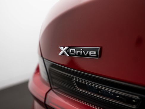 Used 2020 BMW 330i xDrive Sedan w/ Premium Package AWD/4WD image 22