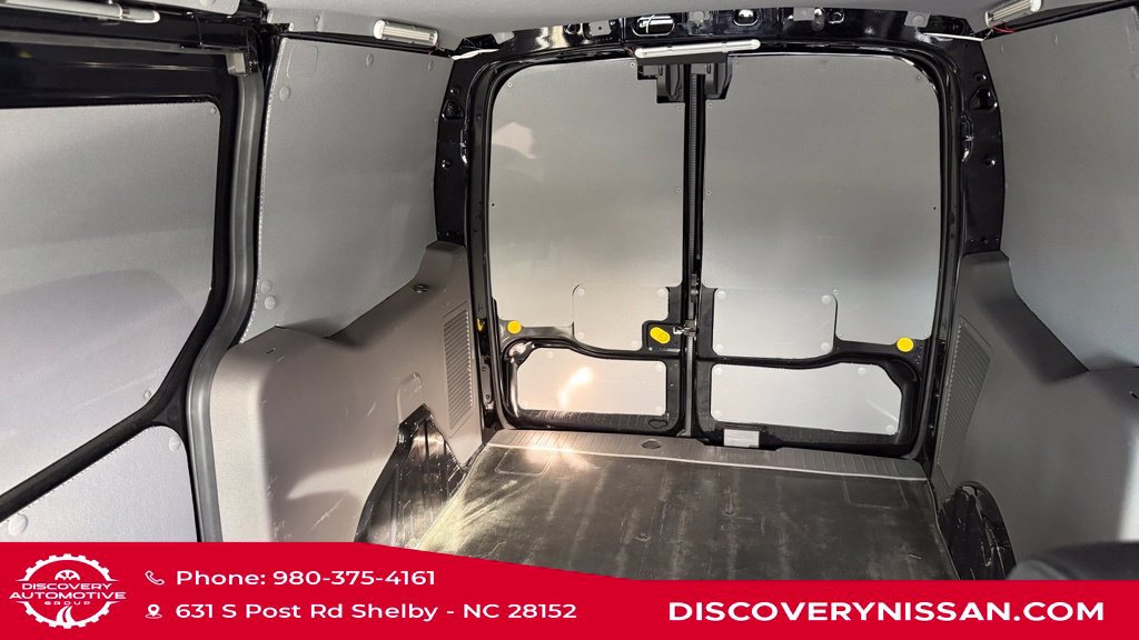 Used 2023 Ford Transit Connect XL FWD image 13