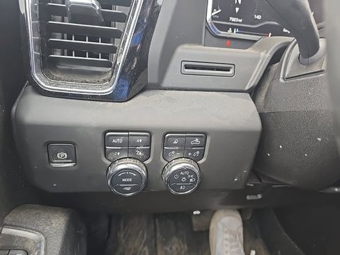 Used 2025 GMC Sierra 3500 Denali image 20