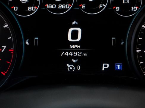Used 2016 Chevrolet Camaro LT RWD image 22