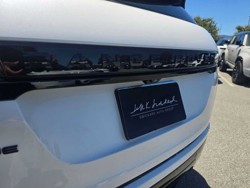 Used 2026 Land Rover Range Rover Evoque Dynamic SE AWD/4WD image 13