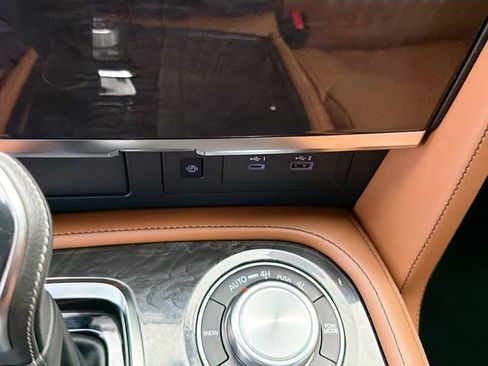 Used 2023 INFINITI QX80 Sensory w/ All-Season Package AWD/4WD image 33