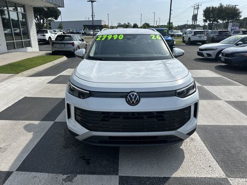 Used 2026 Volkswagen Tiguan S AWD/4WD image 2
