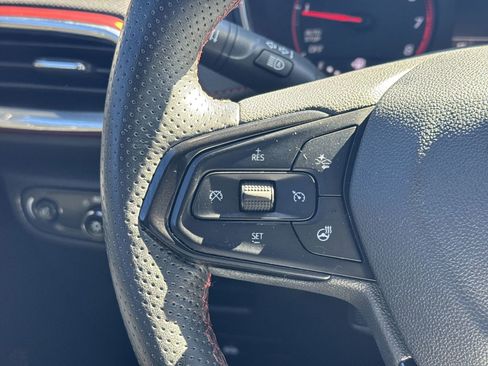 Used 2023 Chevrolet TrailBlazer RS w/ Convenience Package image 19