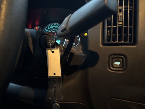 Used 2021 GMC Savana 2500 w/ Driver Convenience Package image 16