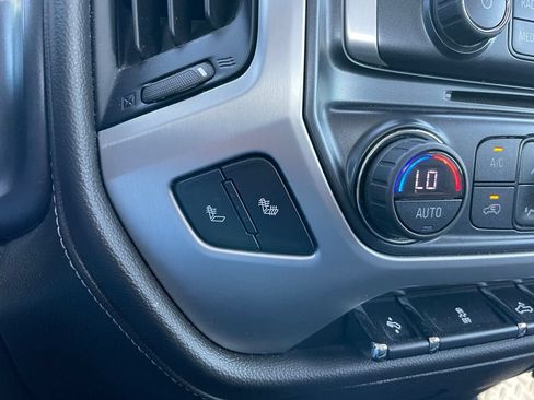 Used 2018 GMC Sierra 1500 SLE w/ SLE Value Package AWD/4WD image 10