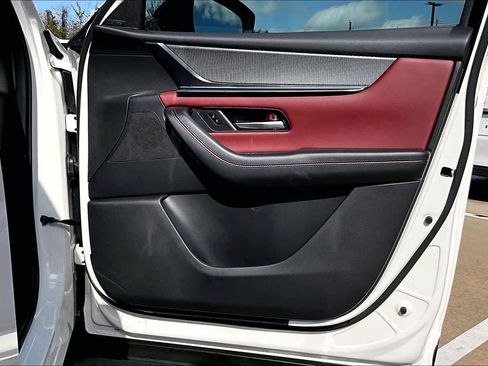 Used 2025 MAZDA CX-70 3.3 Turbo w/ Premium Plus Pkg image 22