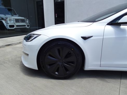 Used 2022 Tesla Model S AWD/4WD image 12