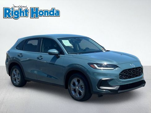 Certified 2026 Honda HR-V LX image 8