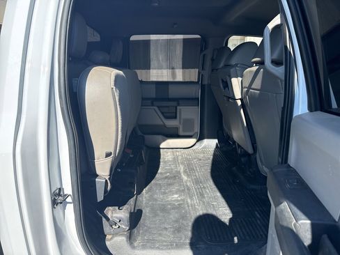 Used 2022 Ford F250 XL w/ Power Equipment Group image 6