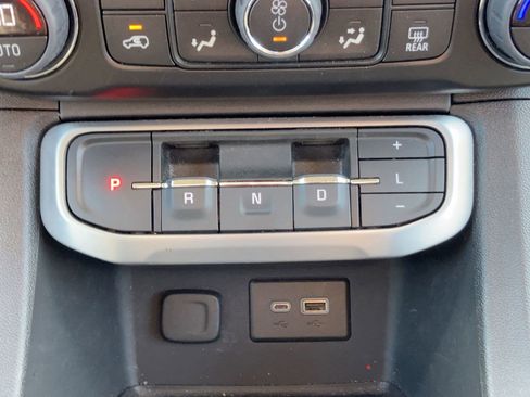 Used 2023 GMC Acadia SLE w/ Driver Convenience Package image 27