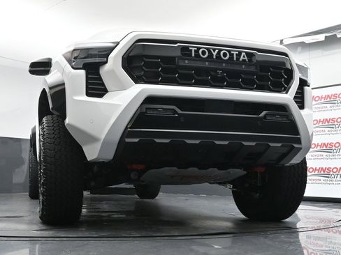 Used 2025 Toyota Tacoma TRD Pro image 33