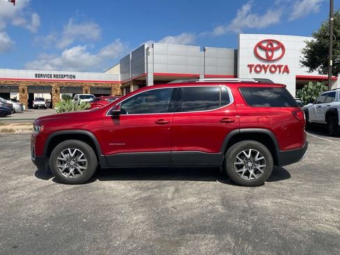 Used 2022 GMC Acadia SLE w/ Driver Convenience Package FWD image 8