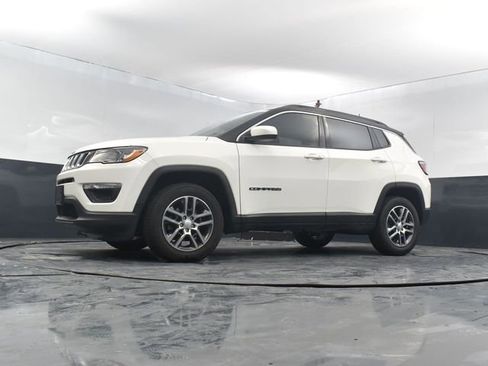 Used 2018 Jeep Compass Latitude w/ Cold Weather Group image 45