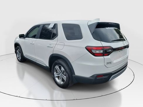 Certified 2025 Honda Pilot EX-L image 36