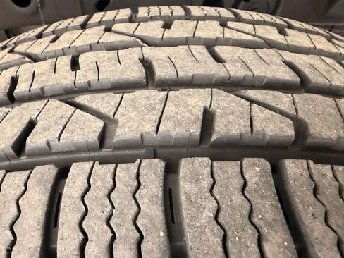 Used 2022 Ford F150 Lariat w/ Equipment Group 502A High AWD/4WD image 17