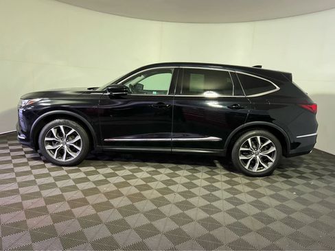 Used 2024 Acura MDX SH-AWD w/ Technology Package image 4