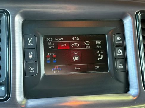 Used 2016 Dodge Challenger SXT image 17