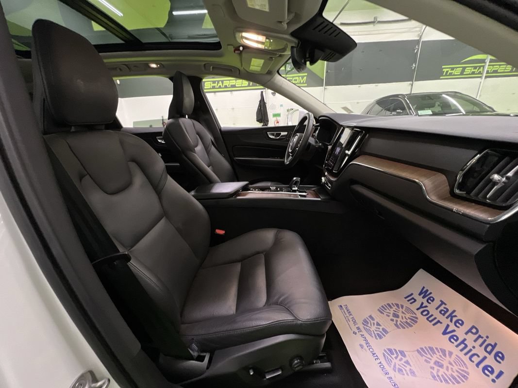 Used 2023 Volvo XC60 B5 Plus FWD image 27