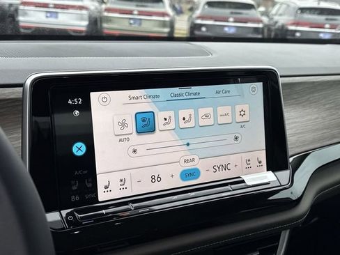 New 2026 Volkswagen Atlas SEL image 22