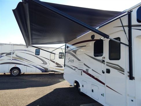 Used 2015 Mercedes-Benz Sprinter 3500 image 47