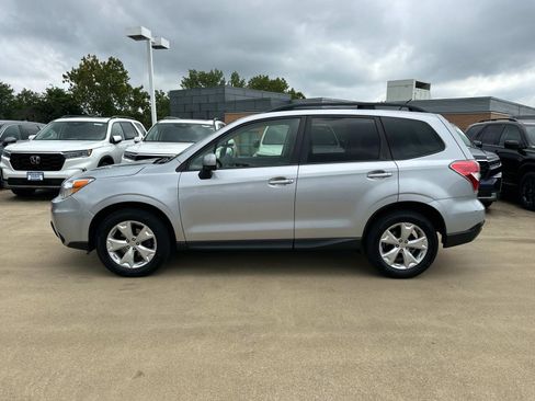 Used 2015 Subaru Forester 2.5i Premium w/ All-Weather Package image 5