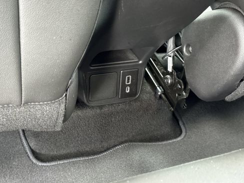 Used 2024 Buick Encore GX Preferred image 11