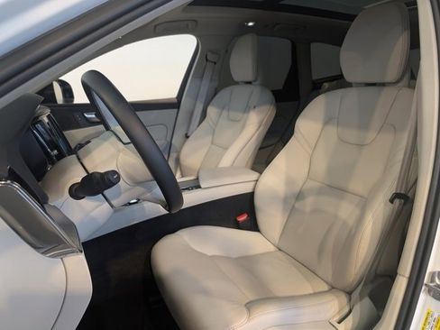 Used 2023 Volvo XC60 B5 Plus w/ Climate Package image 13