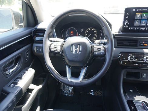 Used 2023 Honda Pilot EX-L image 16
